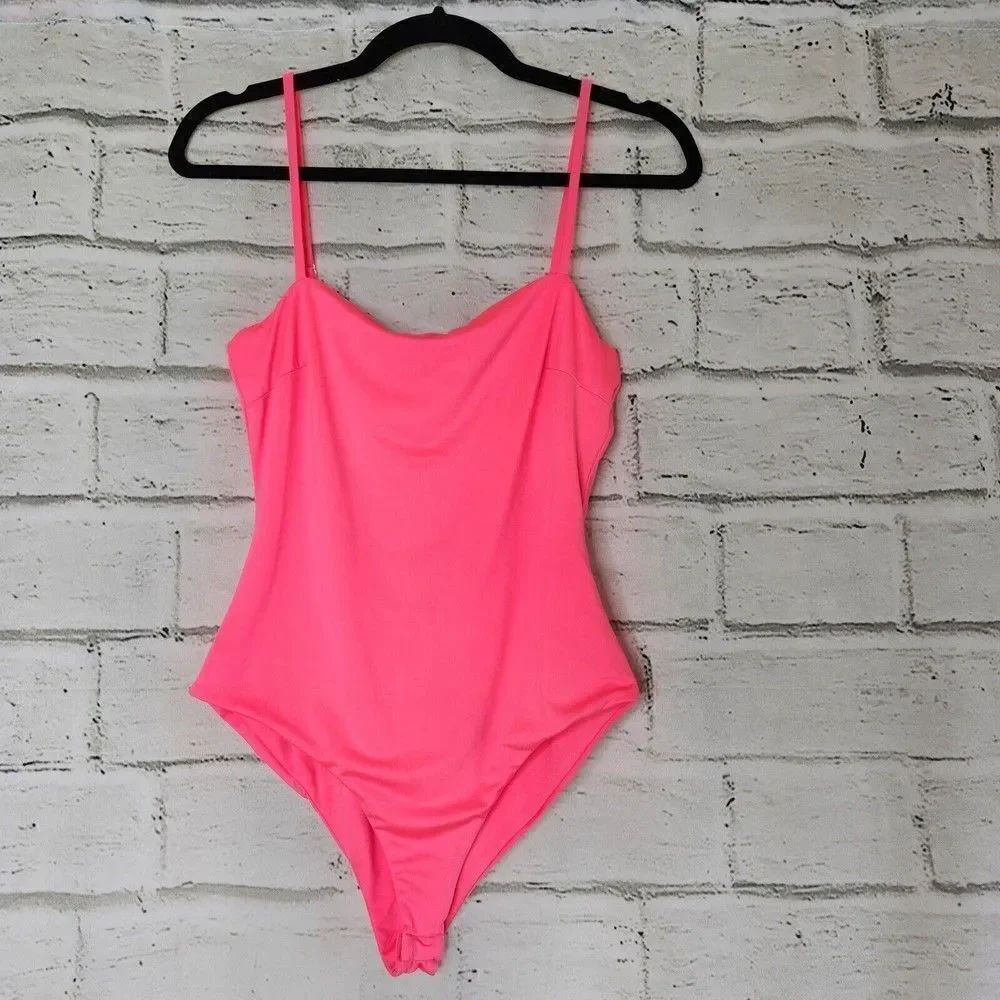 Princess Polly Aarush Bodysuit Neon Pink Adjustable Straps Size 6 Barbiecore